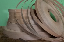 Кромка 19 мм из шпона ясень (с клеем)