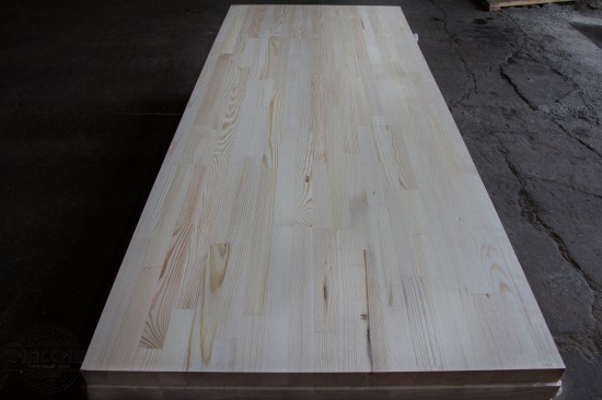 Ступени для лестницы из дерева. Сосна. Сорт: АА. Размер: 40*300*1000