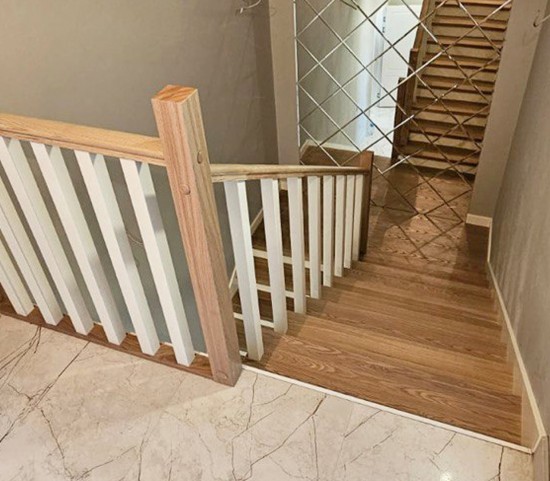 Лестница на металлокаркасе