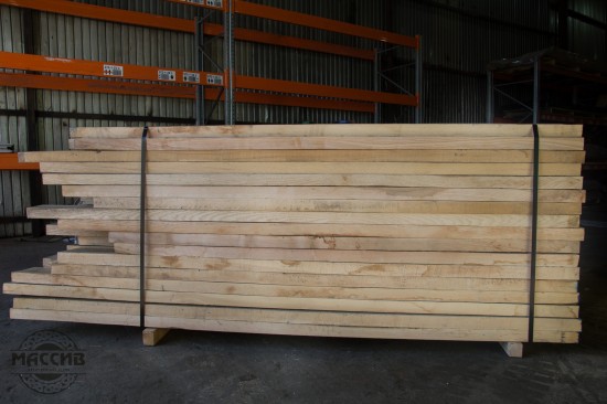 Доска столярная. Ясень. Длина 1-1,9 м, толщина 30 мм.