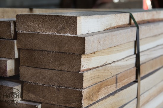 Доска столярная. Дуб. Длина 1-1,9 м, толщина 30 мм.